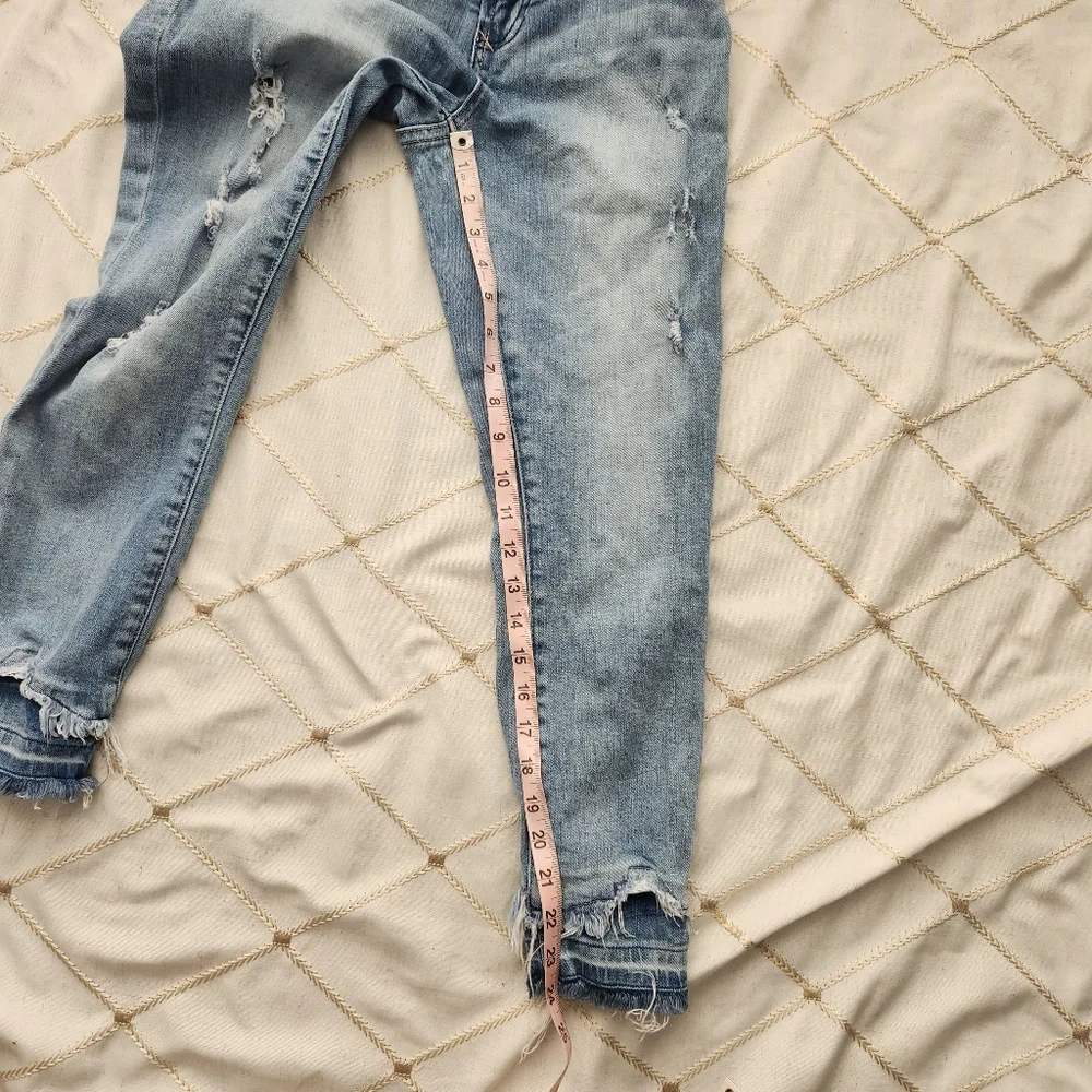 Dear John Sky Blue Ankle Jeans with Distressed Hem‎ Sz 25